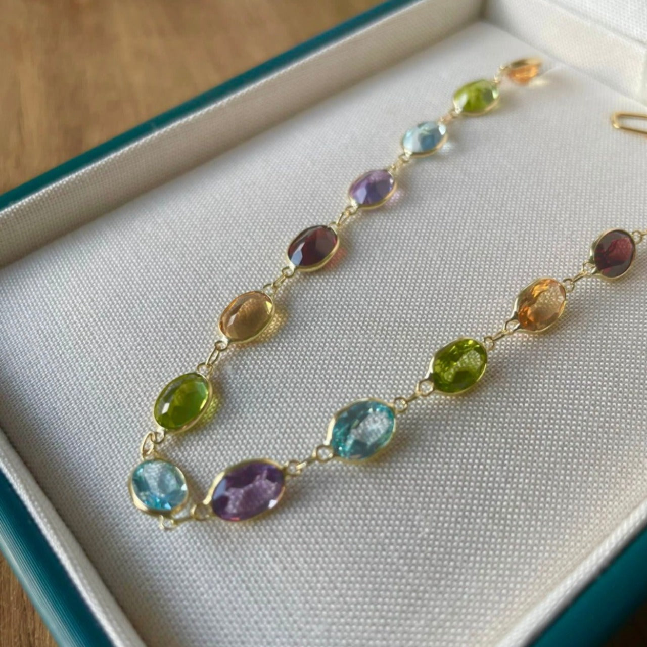 Oval Multicoloured Choker